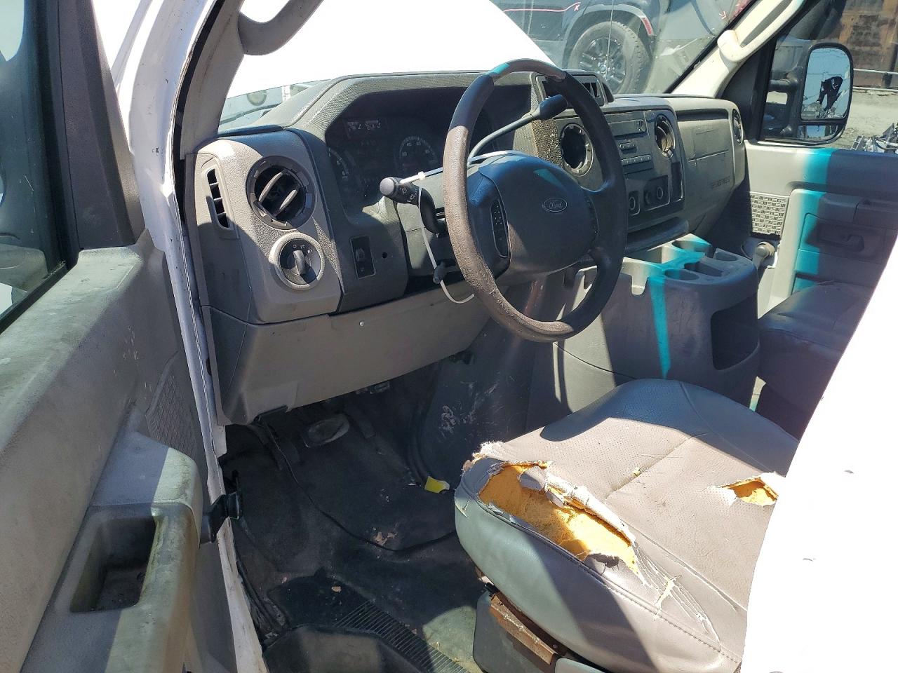 2010 FORD ECONOLINE