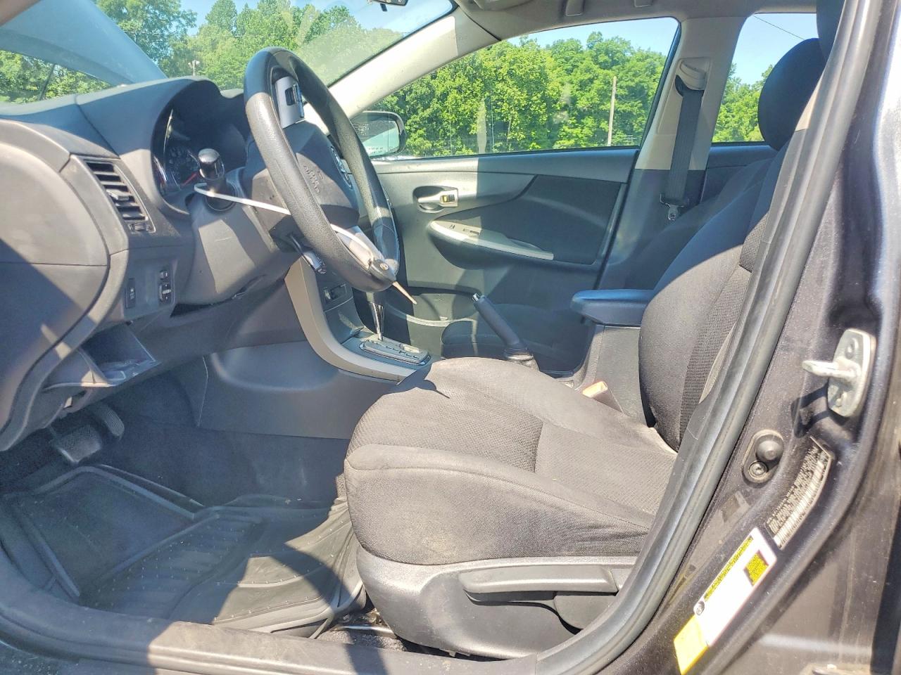 2011 TOYOTA COROLLA