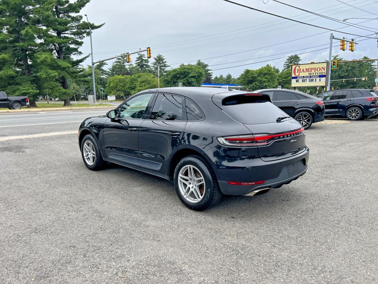 2019 PORSCHE MACAN