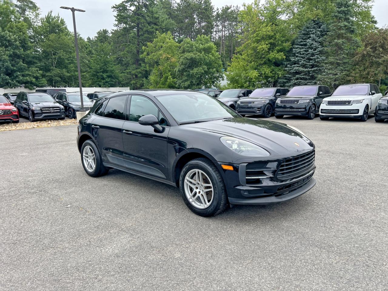 2019 PORSCHE MACAN