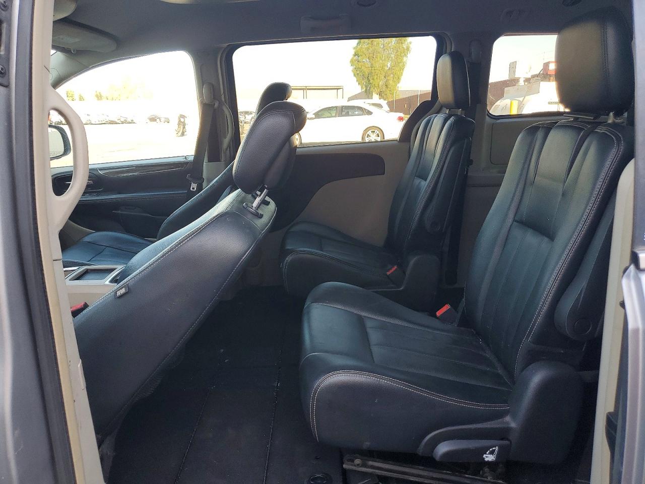 2013 CHRYSLER MINIVAN