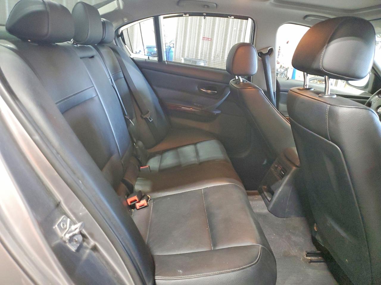 2011 BMW 3 SERIES