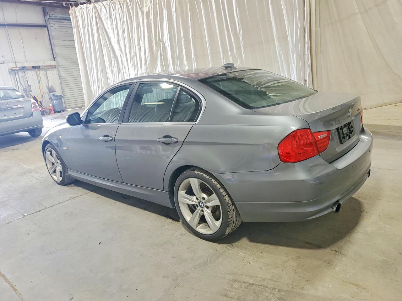 2011 BMW 3 SERIES