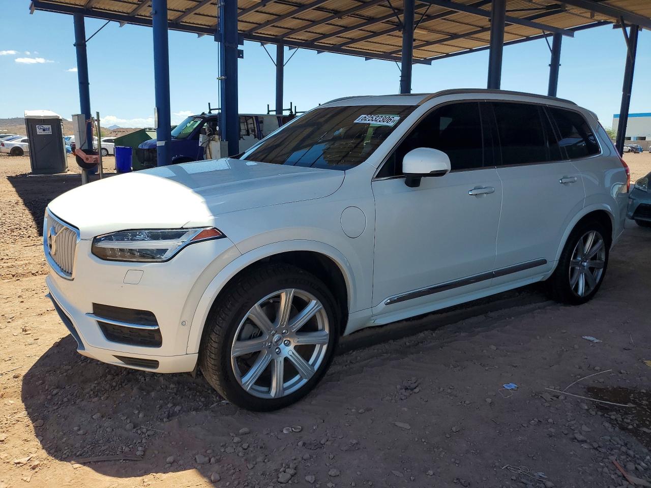 2018 VOLVO XC90