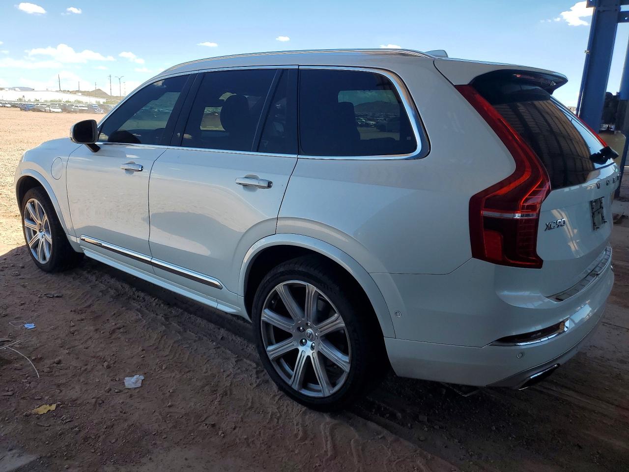2018 VOLVO XC90