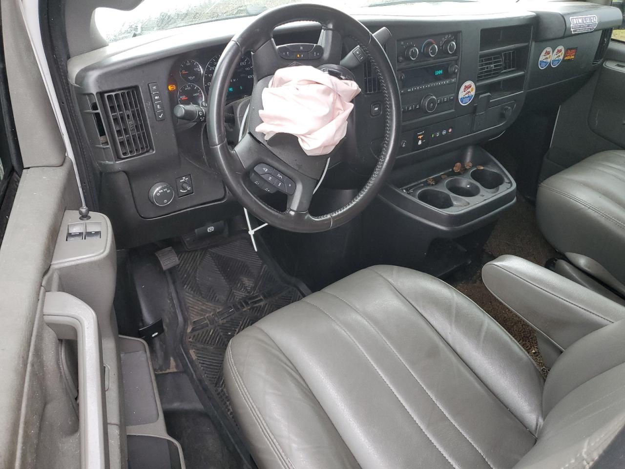 2022 CHEVROLET EXPRESS