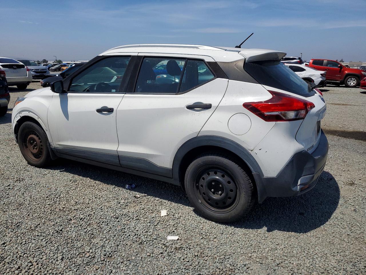 2018 NISSAN KICKS