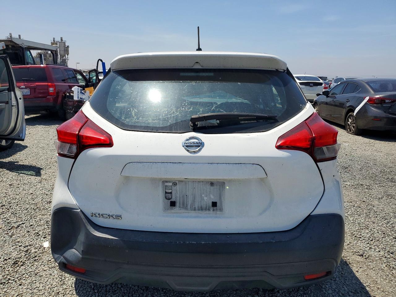 2018 NISSAN KICKS