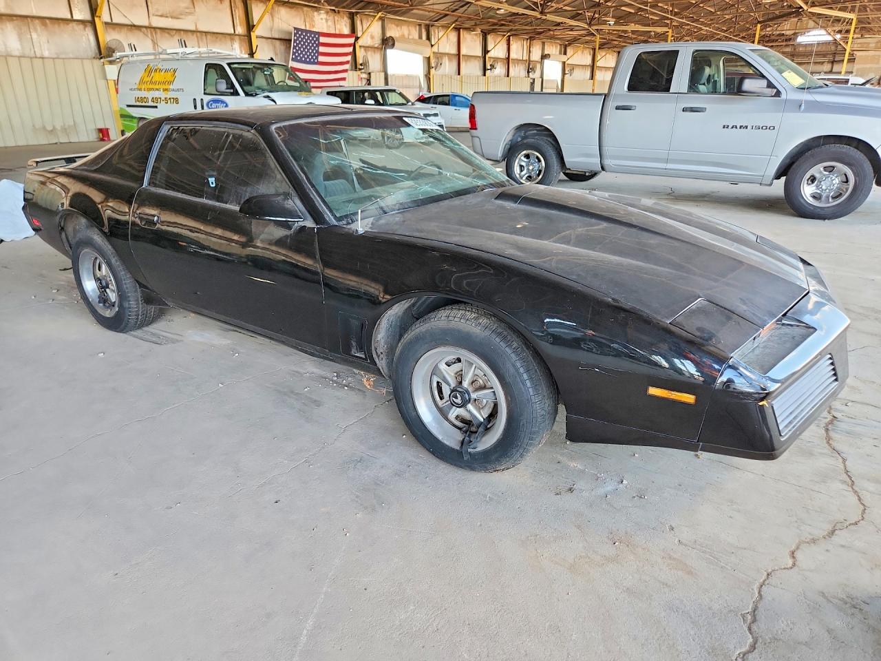 1982 PONTIAC FIREBIRD
