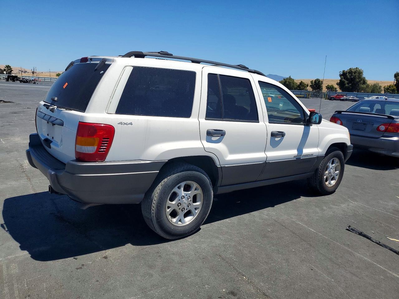 2000 JEEP CHEROKEE