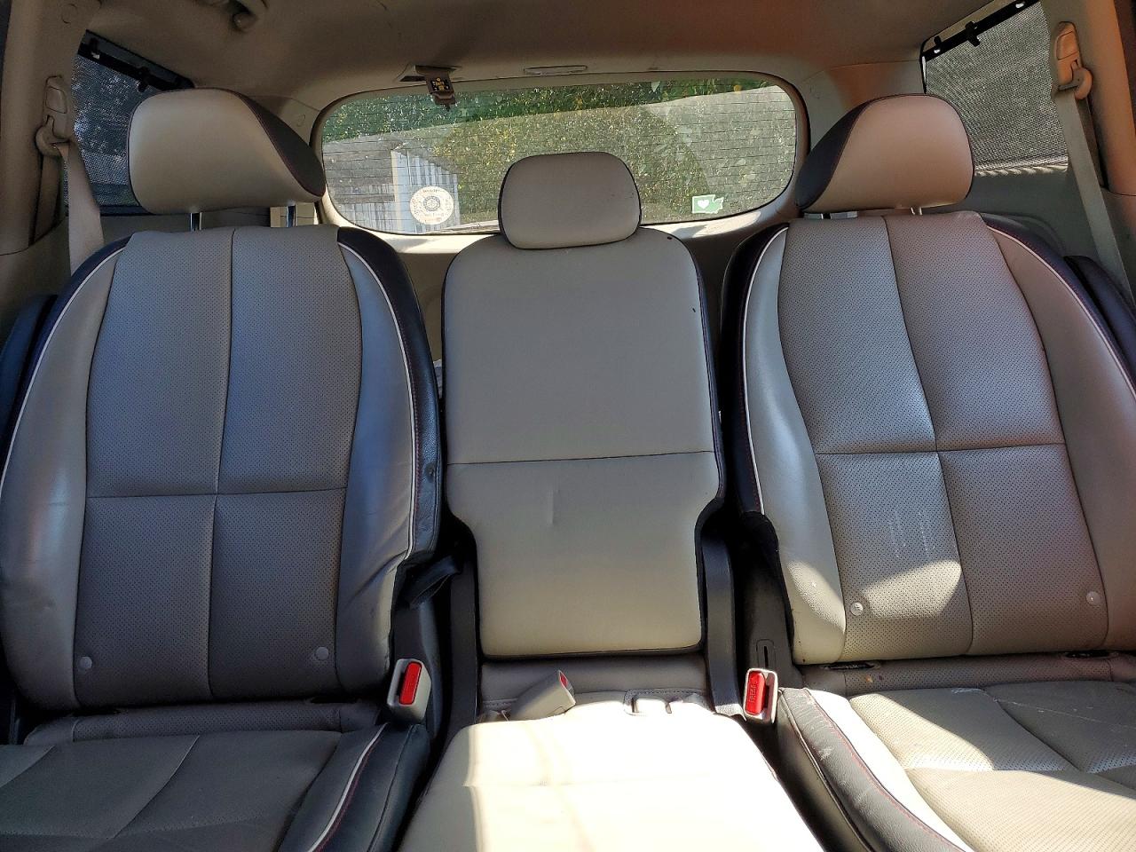 2016 KIA SEDONA