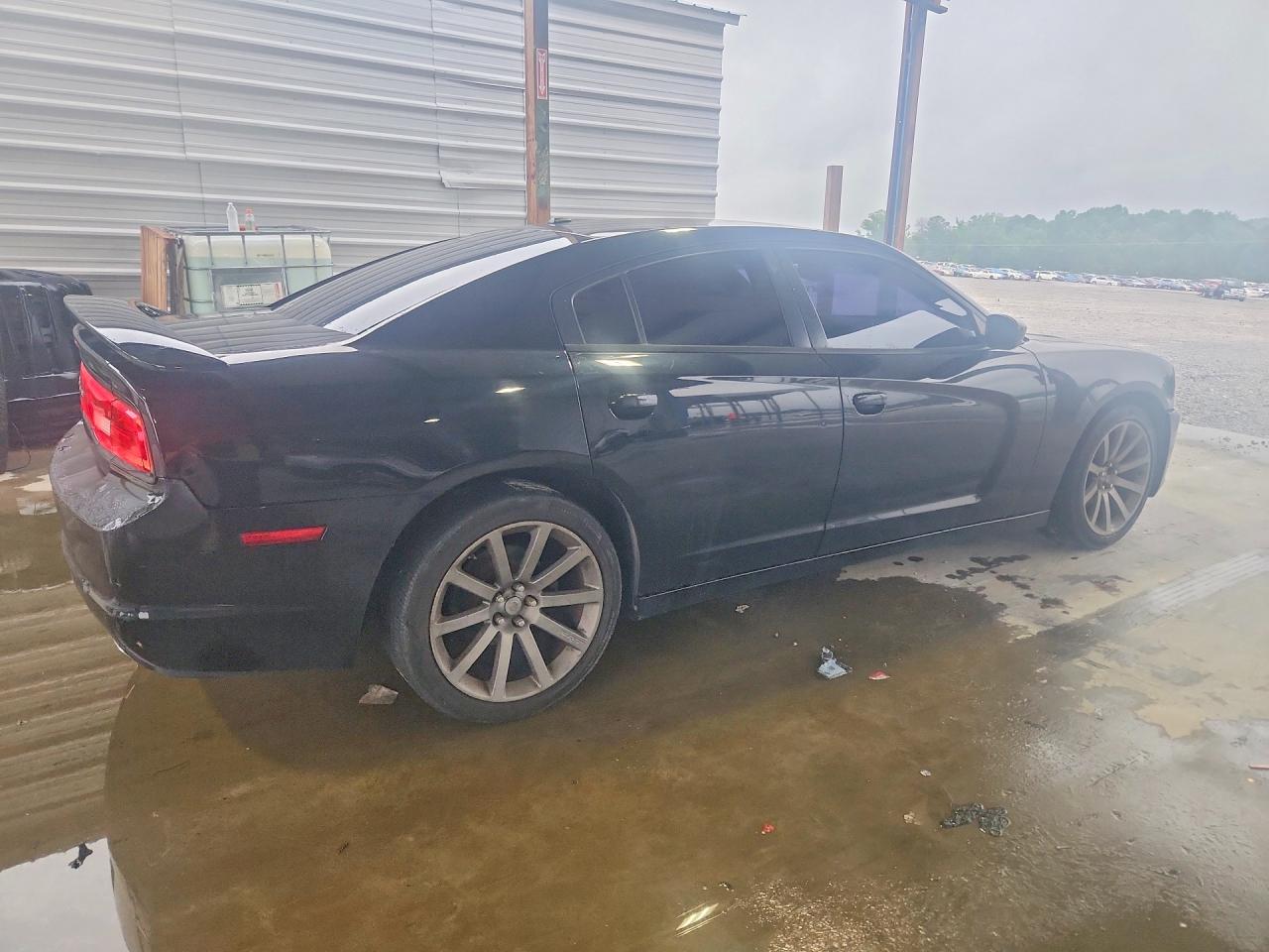 2013 DODGE CHARGER