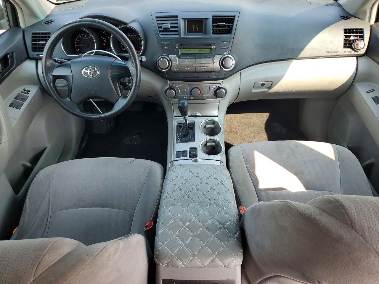 2012 TOYOTA HIGHLANDER