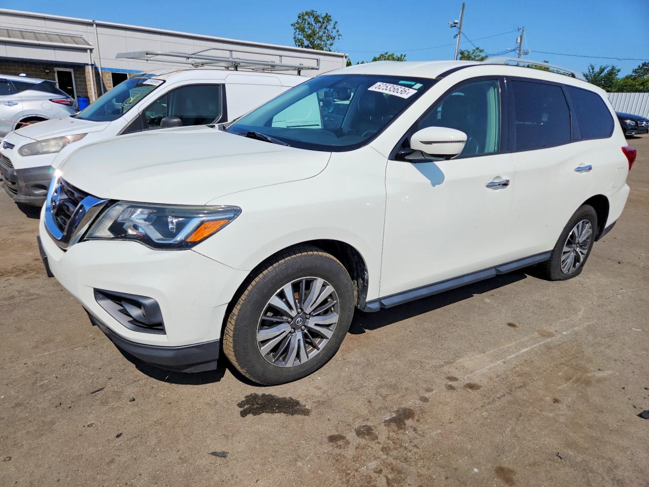 2017 NISSAN PATHFINDER