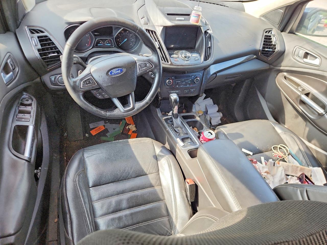 2017 FORD ESCAPE