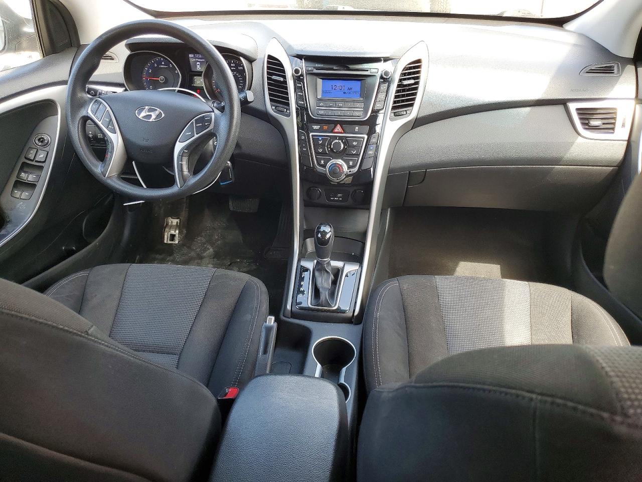 2017 HYUNDAI ELANTRA
