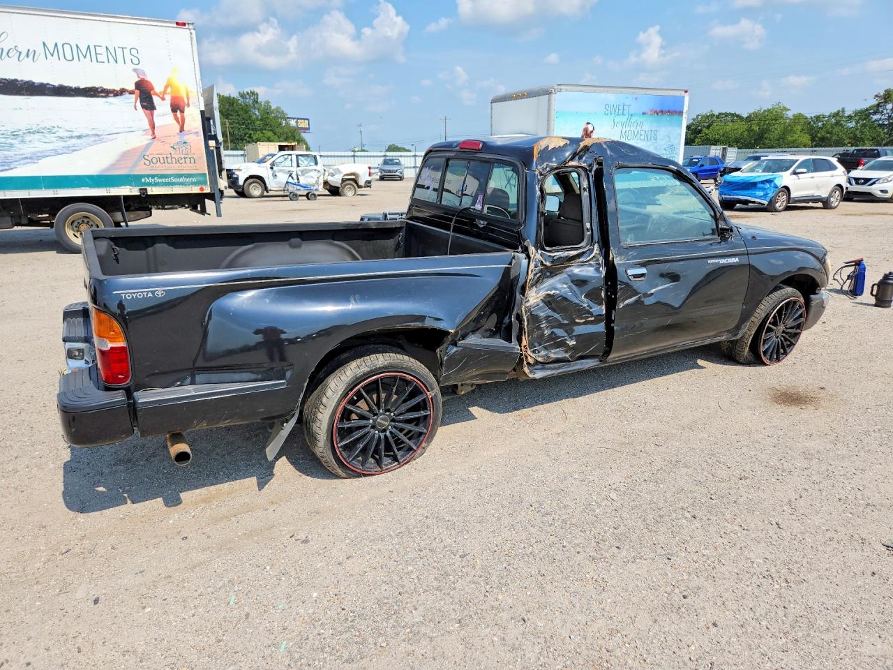 2000 TOYOTA TACOMA