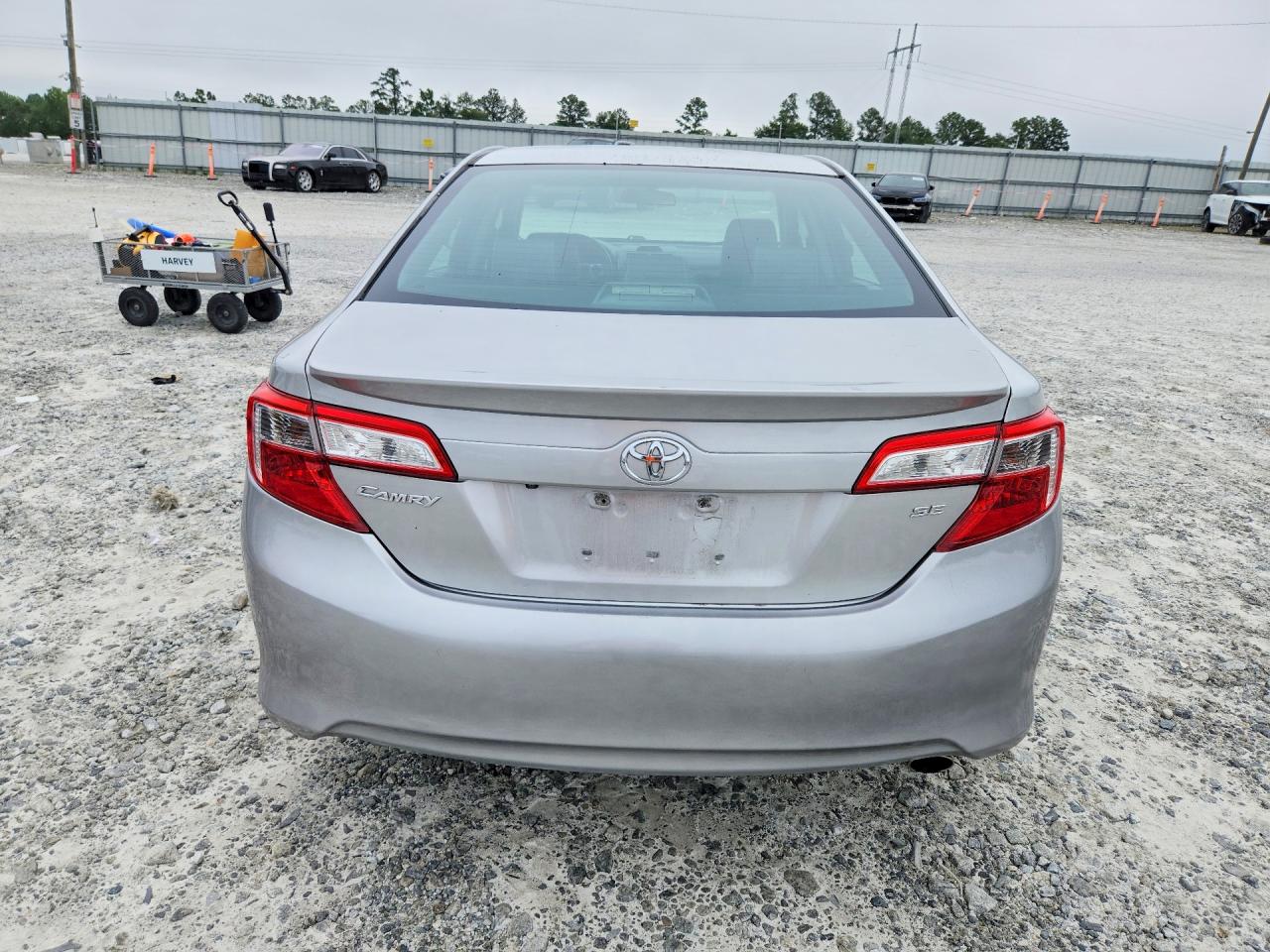 2014 TOYOTA CAMRY