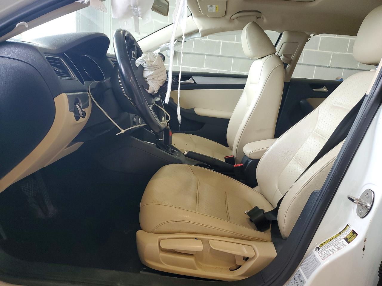 2017 VOLKSWAGEN JETTA