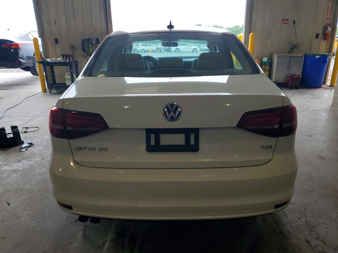 2017 VOLKSWAGEN JETTA