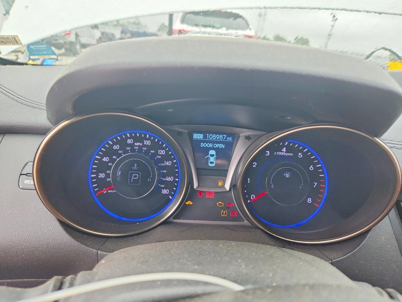 2013 HYUNDAI GENESIS