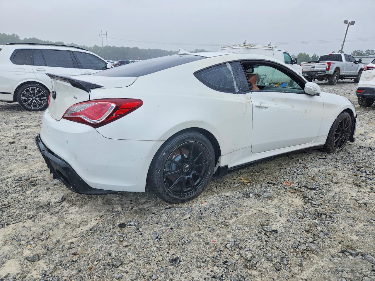 2013 HYUNDAI GENESIS