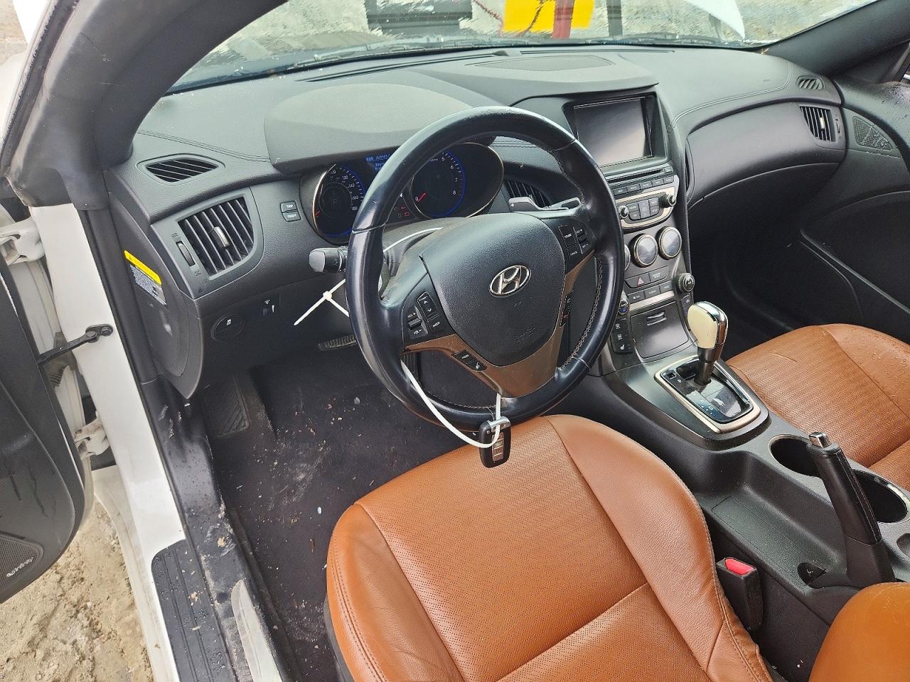 2013 HYUNDAI GENESIS
