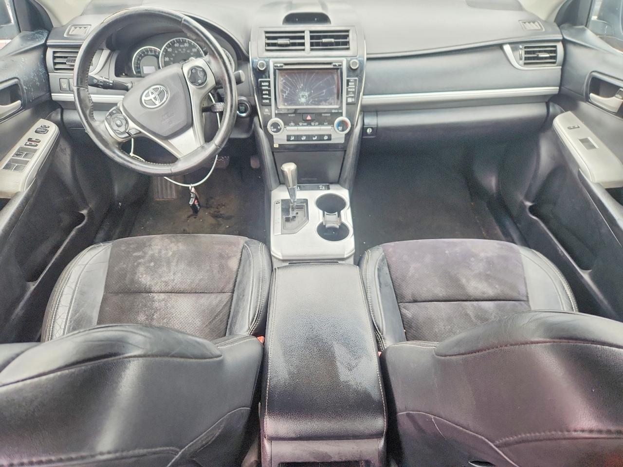 2014 TOYOTA CAMRY