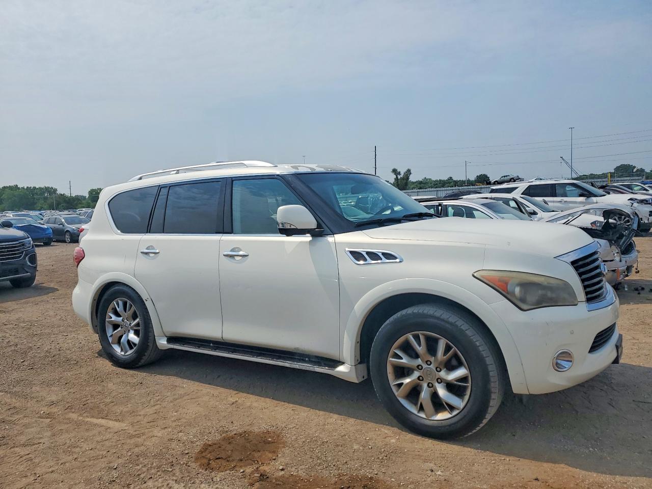 2012 INFINITI QX56