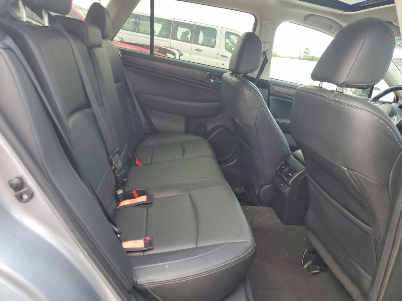 2015 SUBARU OUTBACK