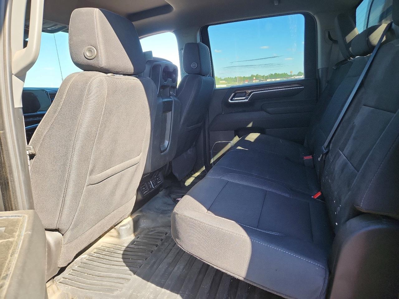 2025 CHEVROLET SILVERADO