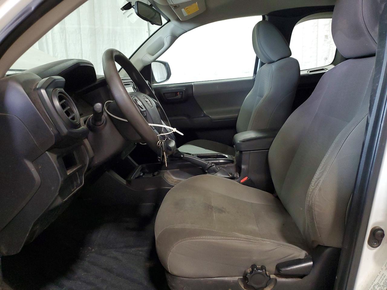 2016 TOYOTA TACOMA