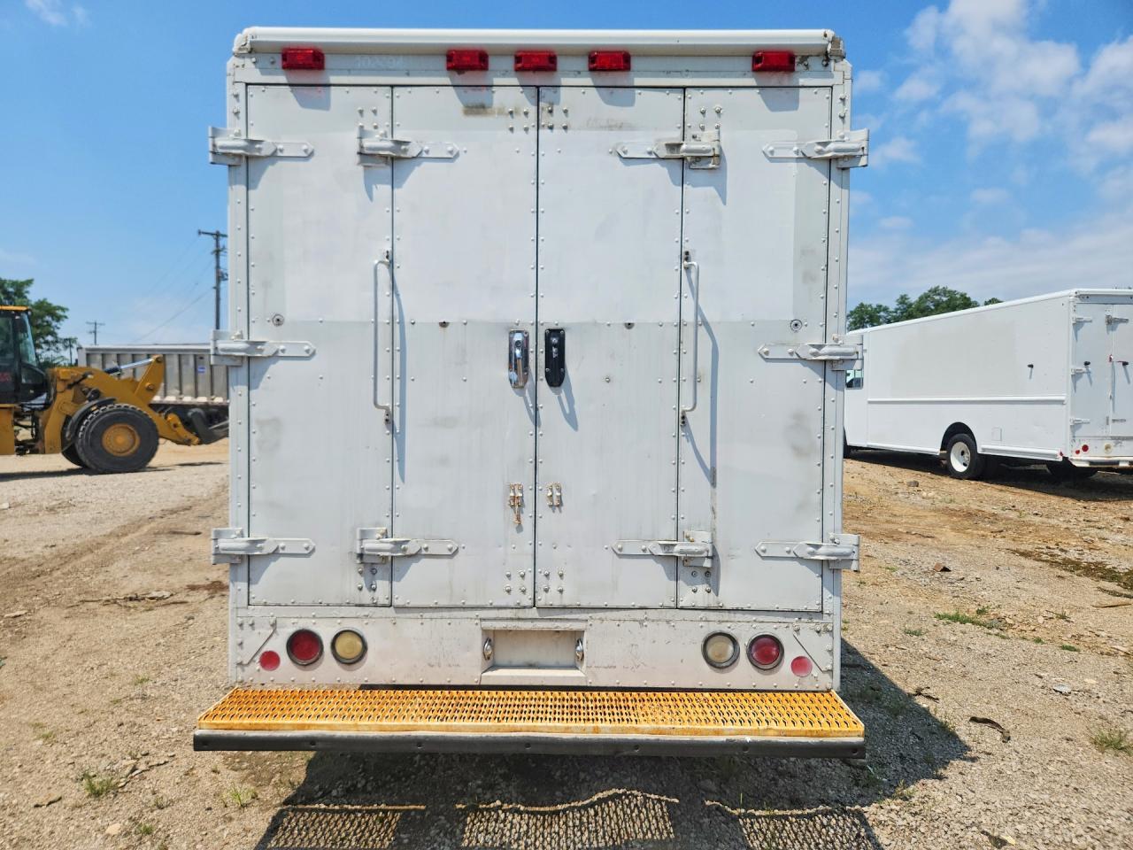 2000 FORD ECONOLINE
