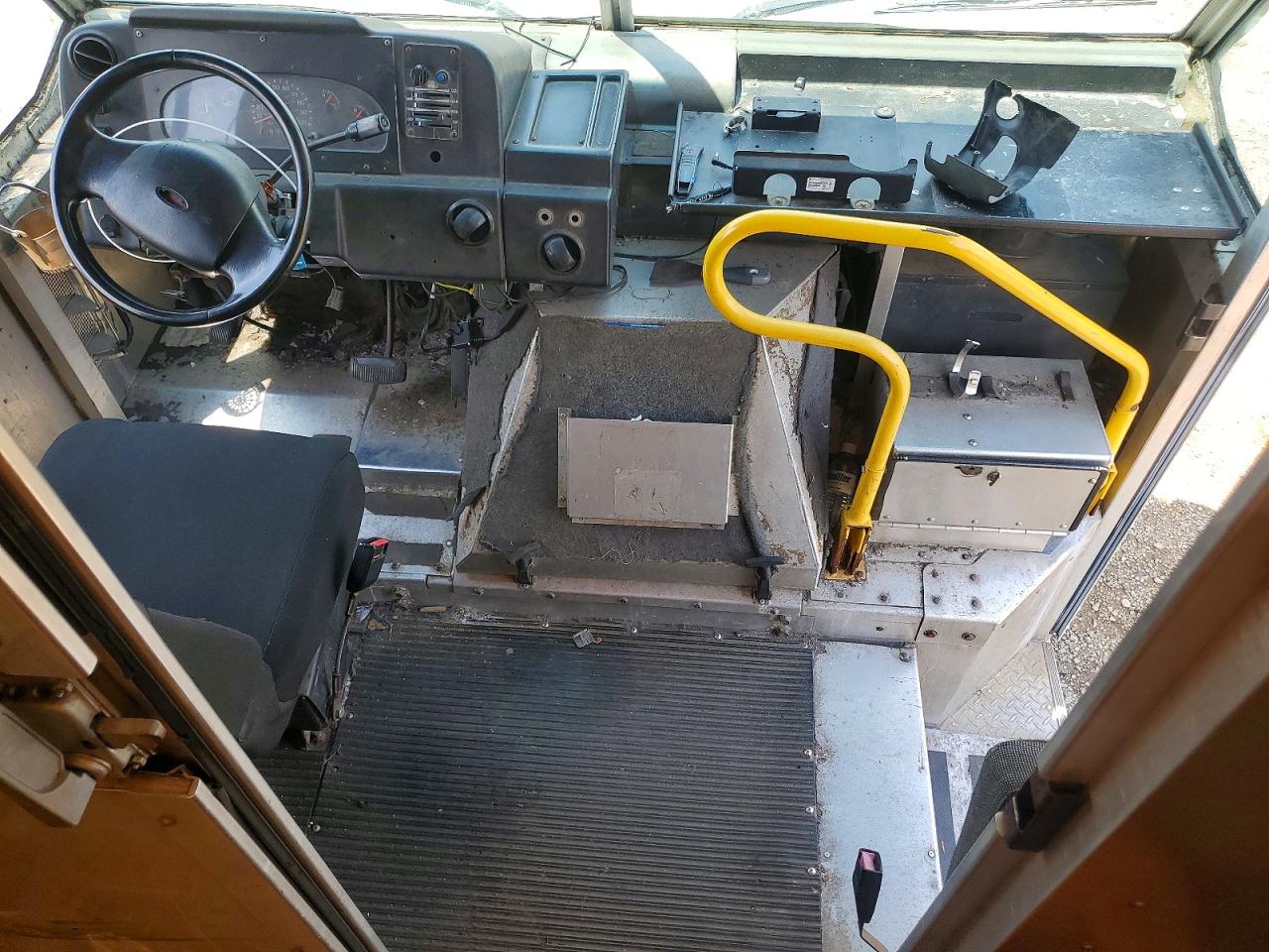 2000 FORD ECONOLINE