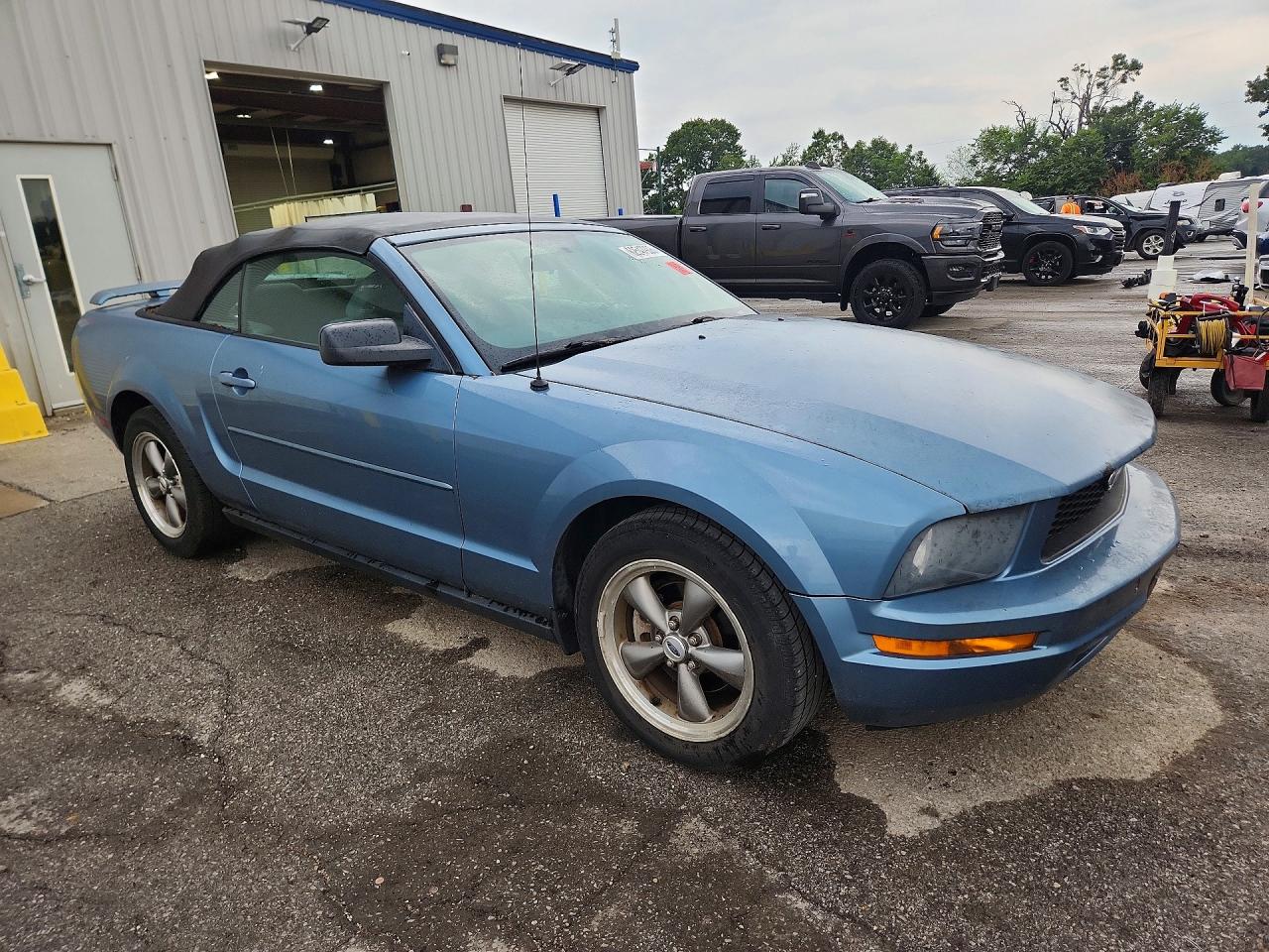 2006 FORD MUSTANG