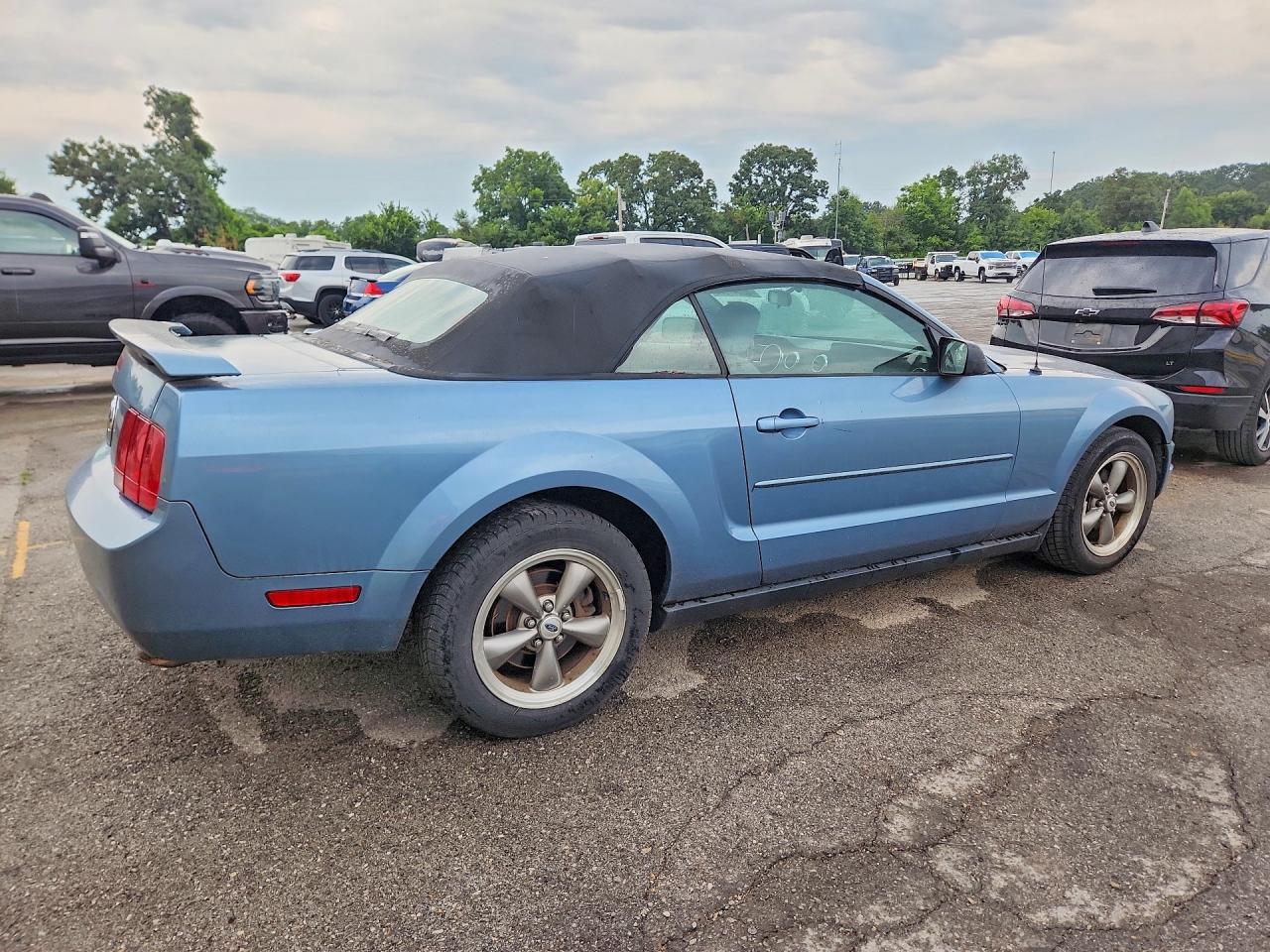 2006 FORD MUSTANG