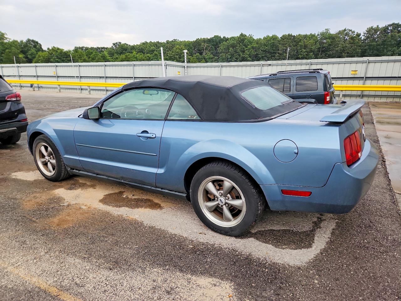 2006 FORD MUSTANG