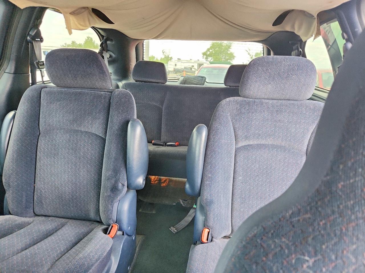 2002 CHRYSLER MINIVAN