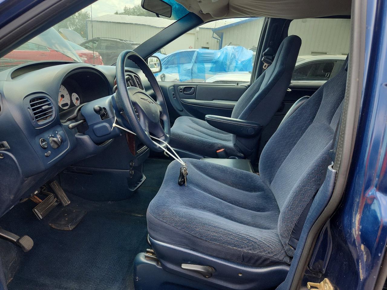 2002 CHRYSLER MINIVAN