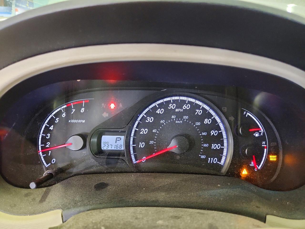 2012 TOYOTA SIENNA