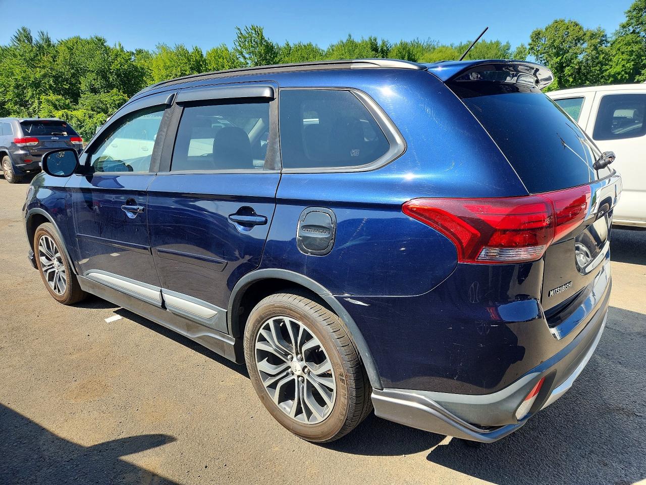 2016 MITSUBISHI OUTLANDER