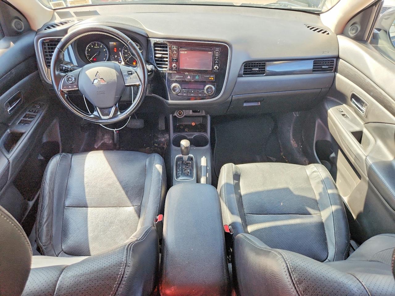2016 MITSUBISHI OUTLANDER