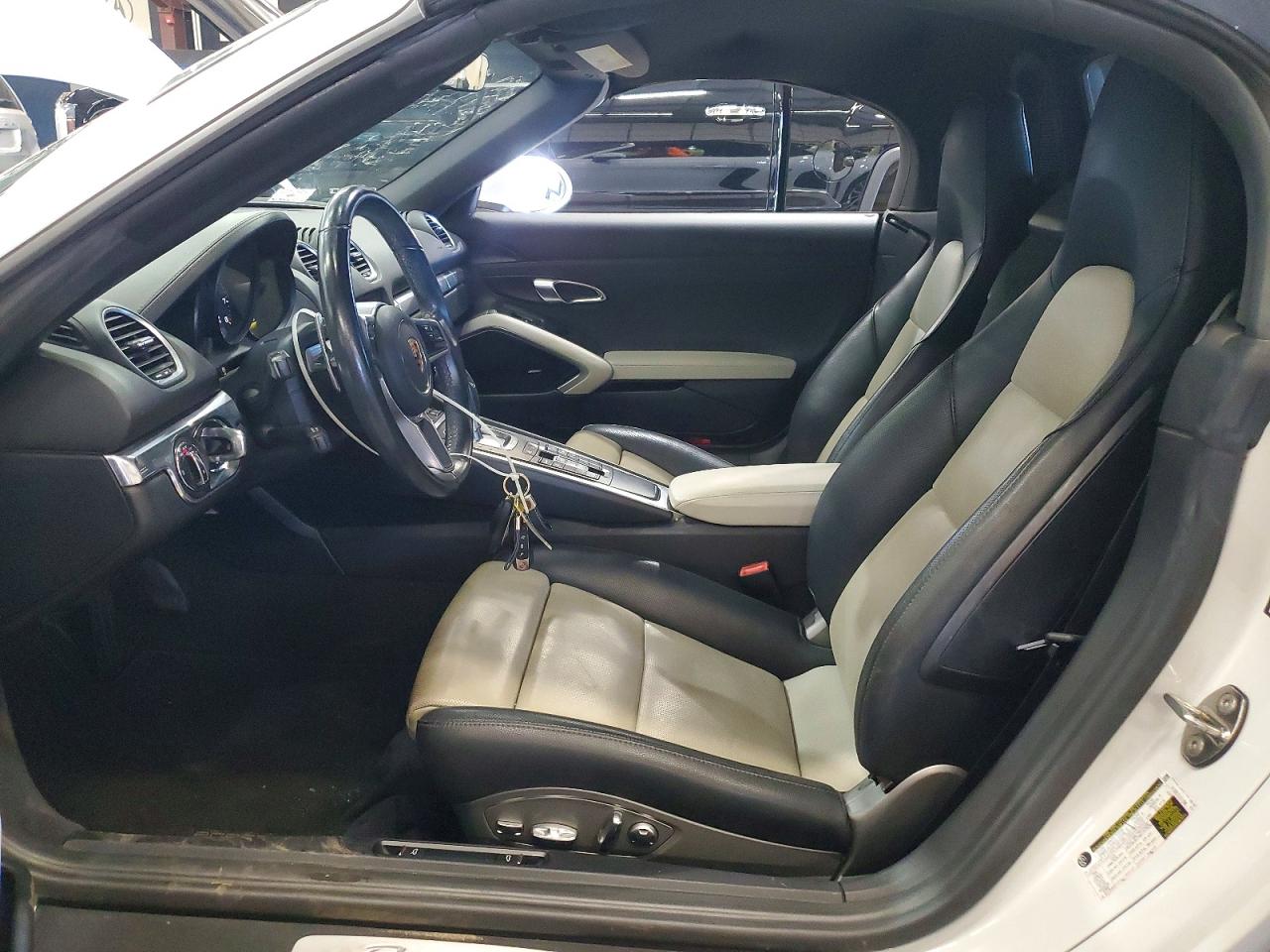 2019 PORSCHE BOXSTER