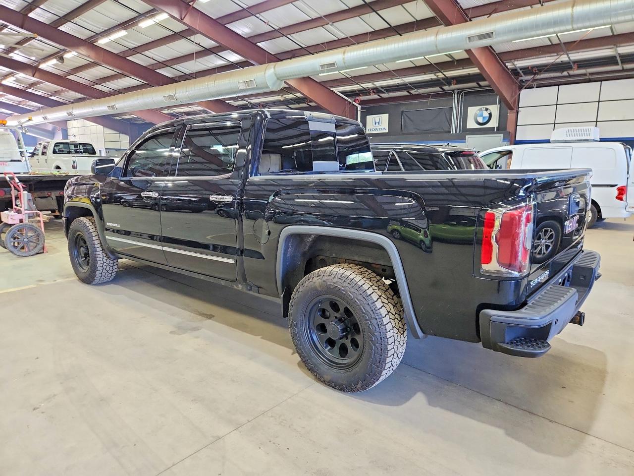 2016 GMC SIERRA