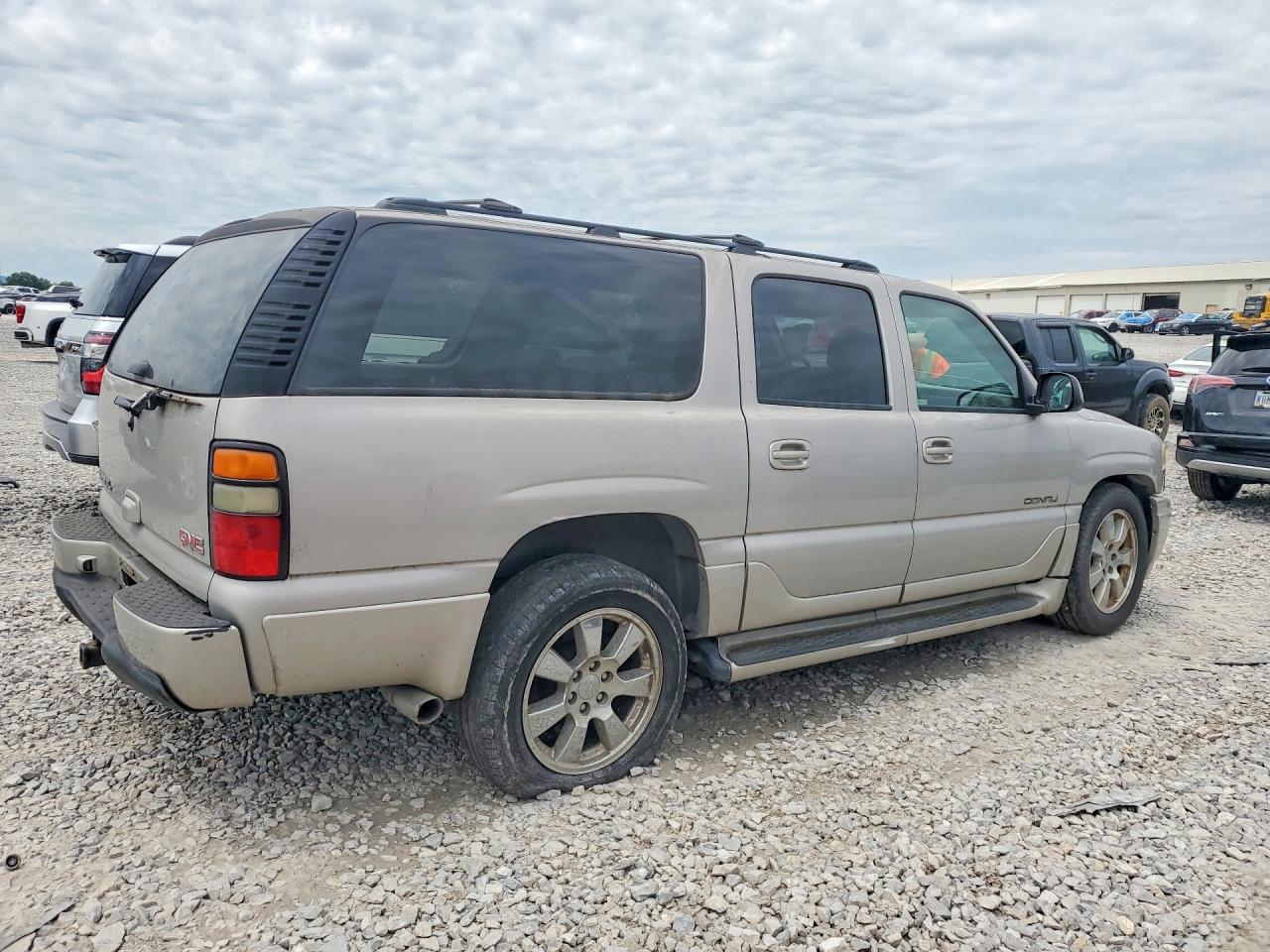 2005 GMC YUKON