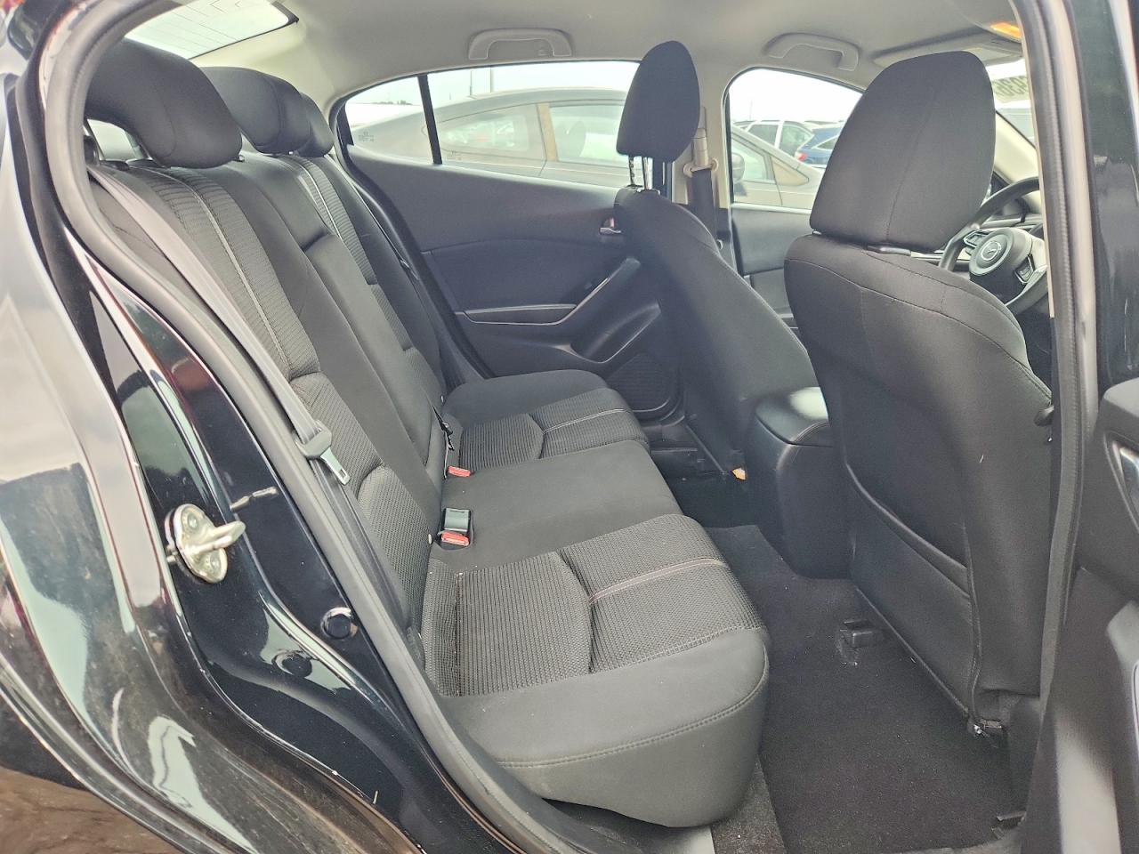 2018 MAZDA 3