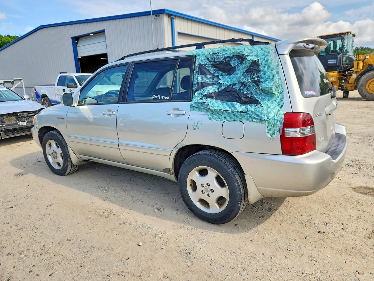 2004 TOYOTA HIGHLANDER