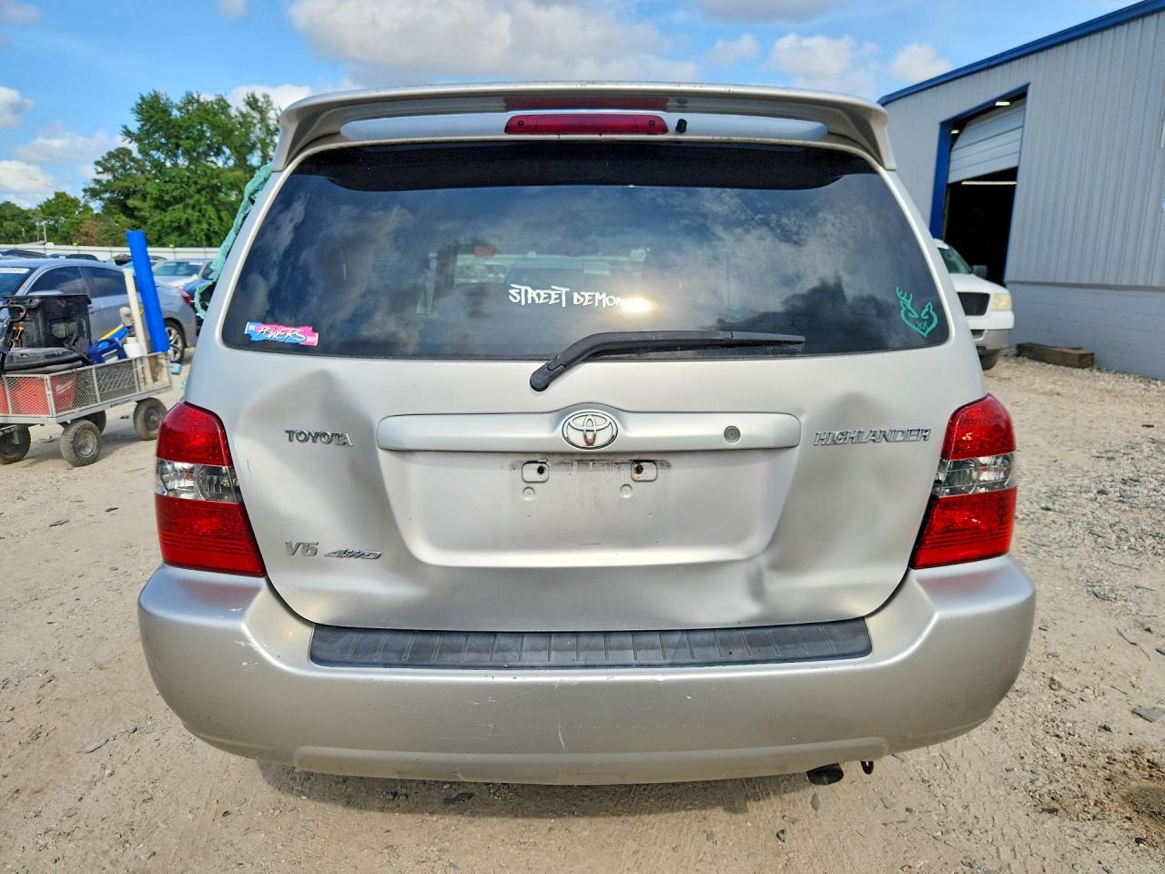 2004 TOYOTA HIGHLANDER