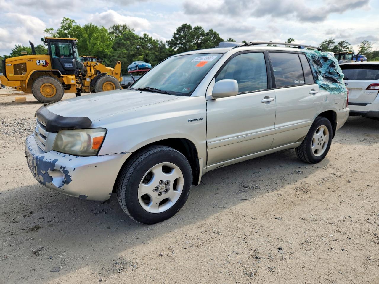 2004 TOYOTA HIGHLANDER