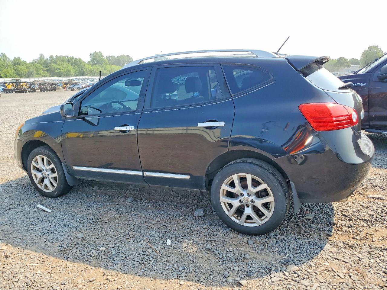 2011 NISSAN ROGUE